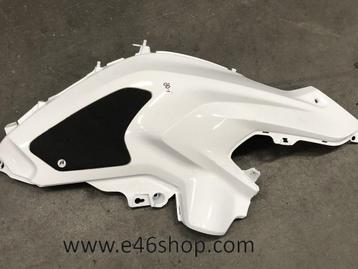 RECHTER PLASTIC KAP BMW R1200GS R1250GS OE 46638536972 beschikbaar voor biedingen