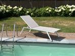 Ligbed aluminium wit, Tuin en Terras, Ophalen, Zo goed als nieuw, Aluminium, Verstelbaar