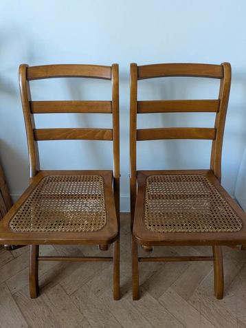Rieten stoel in berkenhout beschikbaar voor biedingen