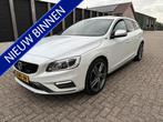 Volvo V60 2.4 D6 AWD Plug-In Hybrid R-Design Aut. Leder Mem., Autos, Volvo, Achat, Entreprise, Carnet d'entretien, V60