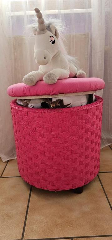 Pouf de rangements  beschikbaar voor biedingen