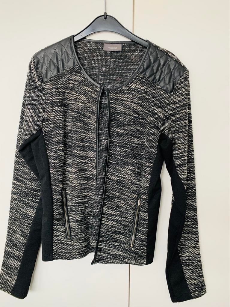 Gilet noir signé Jessica, Vêtements | Femmes, Jessica, Enlèvement ou Envoi, Comme neuf, Taille 34 (XS) ou plus petite