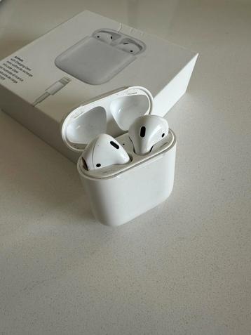 Apple AirPods met oplaad case