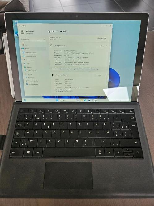 Microsoft Surface Pro 5 met diverse accessoires, Computers en Software, Windows Laptops, Gebruikt, 13 inch, SSD, 3 tot 4 Ghz, 8 GB