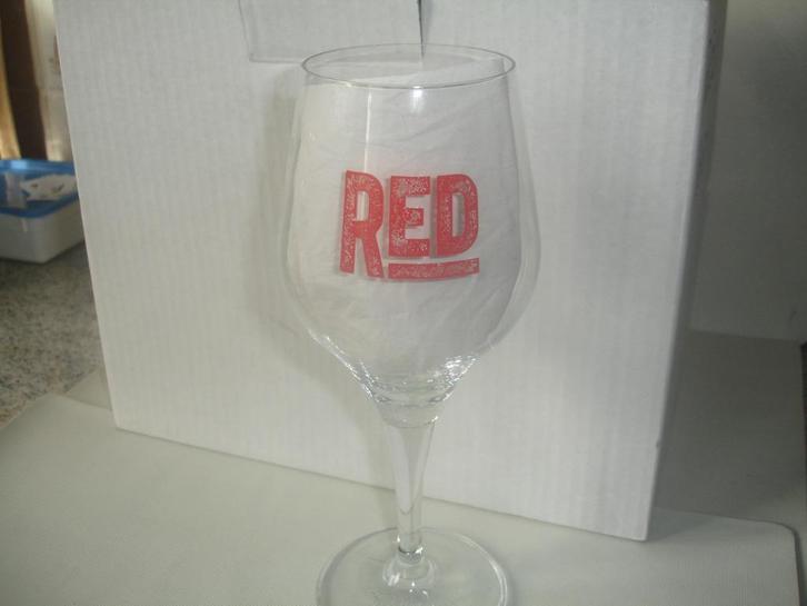 Bierglas Red by Petrus, brij. De Brabandere, Verzamelen, Biermerken, Nieuw, Glas of Glazen, Overige merken, Ophalen of Verzenden