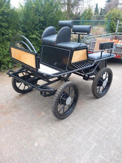 Gezocht.gevraagd . marathonwagen/recreatie pony maat, Dieren en Toebehoren, Rijtuigen en Koetsen, Zo goed als nieuw, Marathonwagen