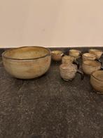 Servies (tassen, kom), Ophalen, Zo goed als nieuw, Aardewerk, Kop(pen) en/of Schotel(s)