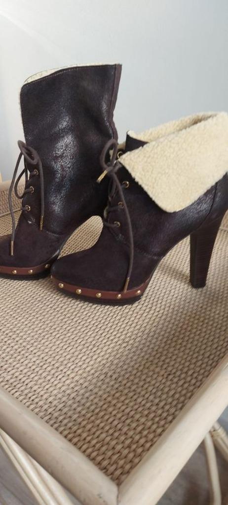 Schoenen Michael Kors - Bershka - maat 39, Kleding | Dames, Schoenen, Zo goed als nieuw, Verzenden