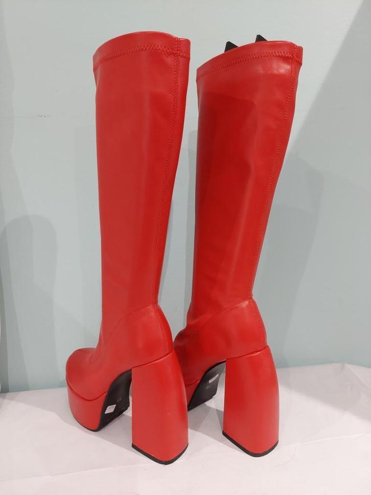 612C* mooie rode laarzen met hoge hakken (39), Kleding | Dames, Schoenen, Nieuw, Hoge laarzen, Rood, Verzenden