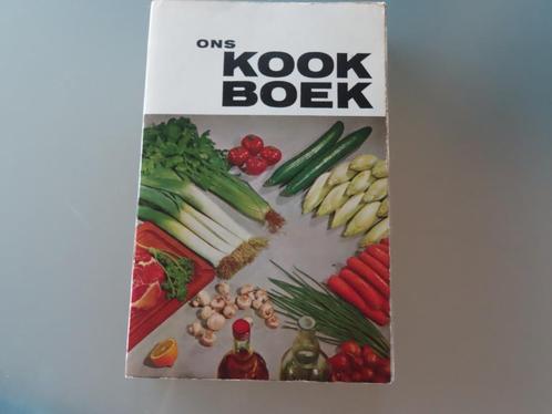 Ons kookboek KVLV ( 1966 )   Uitgeverij : KVLV Monique Swinn, Livres, Livres de cuisine, Comme neuf, Entrées et Soupes, Plat principal