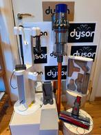 Dyson V10 avec son support Dok en parfait état voir photos, Ophalen, Stofzuiger, Zo goed als nieuw, 2000 watt of meer