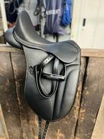Dressuurzadel 16,5 inch, Ophalen, Zo goed als nieuw