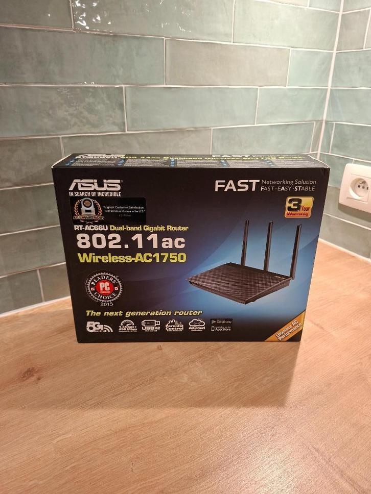 ASUS RT-AC66U Wi-Fi Router Accesspoint, Computers en Software, Routers en Modems, Zo goed als nieuw, Router, Ophalen of Verzenden