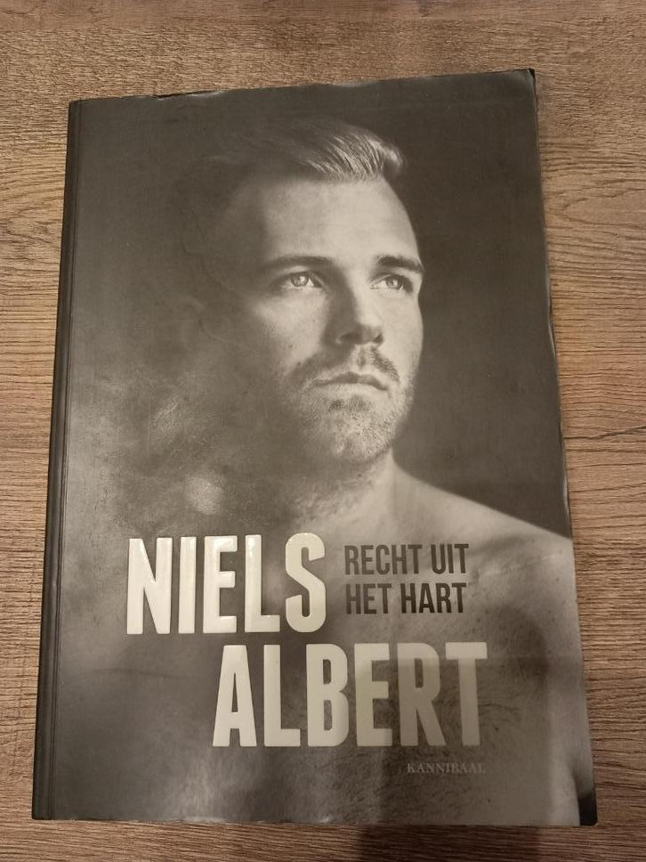 Recht uit het hart Niels Albert, Boeken, Biografieën, Zo goed als nieuw, Ophalen of Verzenden