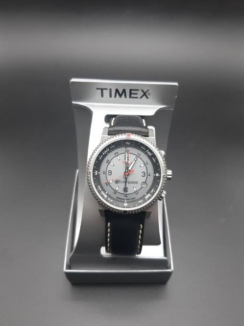 Montre boussole d'expédition TIMEX neuve dans la boîte, Bijoux, Sacs & Beauté, Montres | Hommes, Neuf, Enlèvement ou Envoi