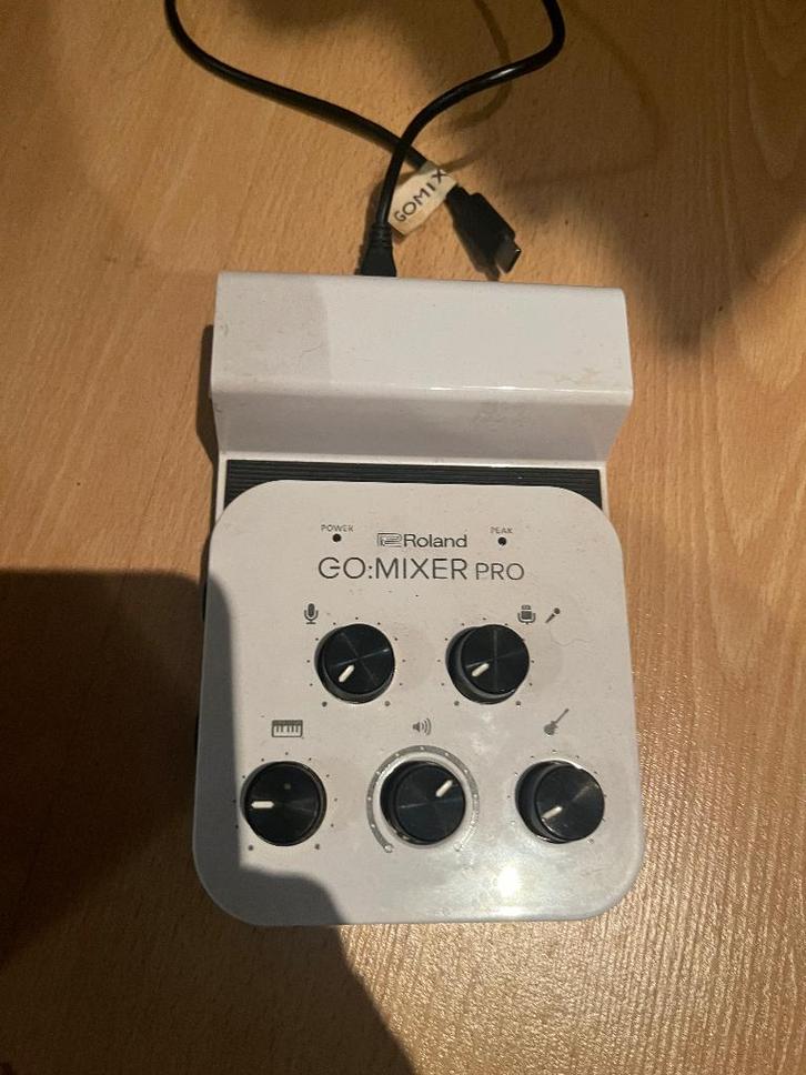 Roland GO:MIXER PRO – compacte audio-mixer/interface, Musique & Instruments, Équipement Midi, Comme neuf, Enlèvement ou Envoi