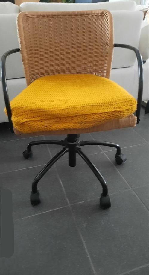 Rotan bureaustoel, Huis en Inrichting, Bureaustoelen, Gebruikt, Bureaustoel, Bruin, Ophalen