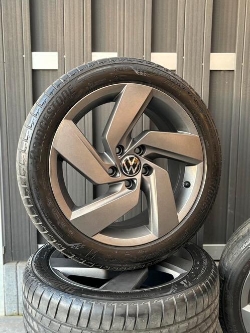 17” Volkswagen Golf 8 GTI / GTE “Richmond” Mat origineel, Auto-onderdelen, Banden en Velgen, Banden en Velgen, Zomerbanden, 17 inch