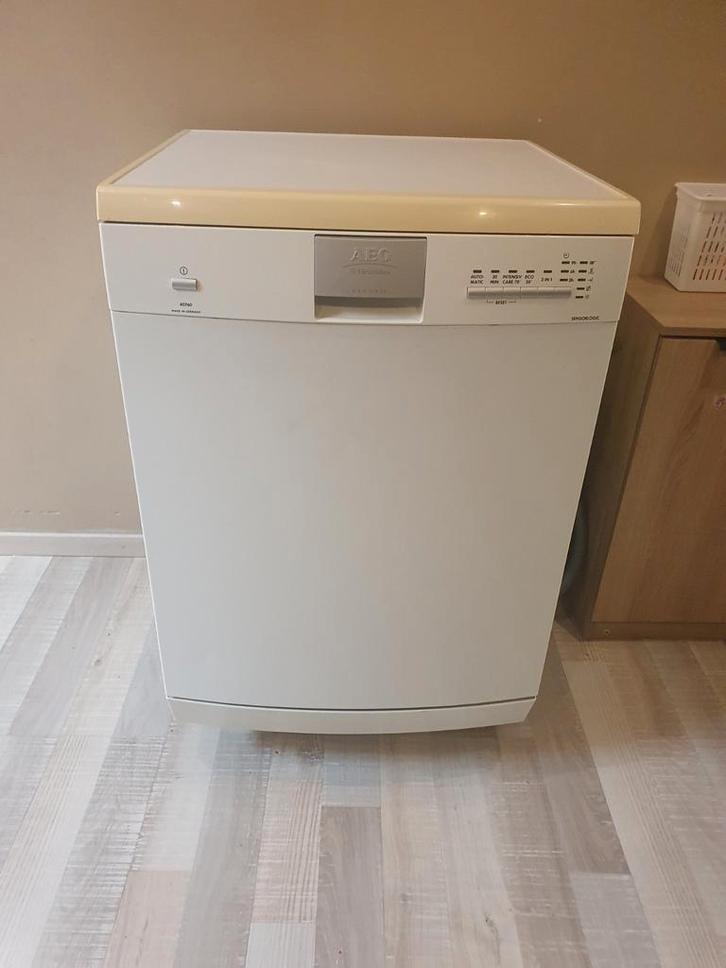 Vaatwasser AEG ( electrolux) sensorlogic, Elektronische apparatuur, Vaatwasmachines, Gebruikt, Vrijstaand, 85 tot 90 cm, 45 tot 60 cm