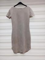 Cherry Koko perzikkleurige jurk kleur grijs beige kleur T.s., Ophalen of Verzenden, Gedragen, Beige