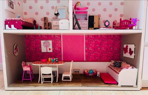 Maison de Barbie avec accessoires, Collections, Maisons de poupées & Accessoires