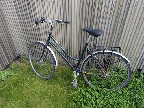 Oude maar betrouwbare stadsfiets, Fietsen en Brommers, Fietsen | Dames | Damesfietsen, Gebruikt, Overige merken, Versnellingen