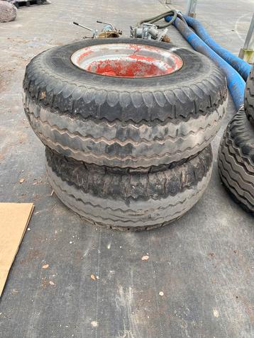 Te koop: 2 gebruikte Vredestein banden met velg beschikbaar voor biedingen