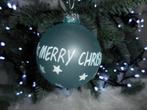 NIEUW - Frosted blauwe glazen kerstballen met tekst - NIEUW, Nieuw, Ophalen of Verzenden