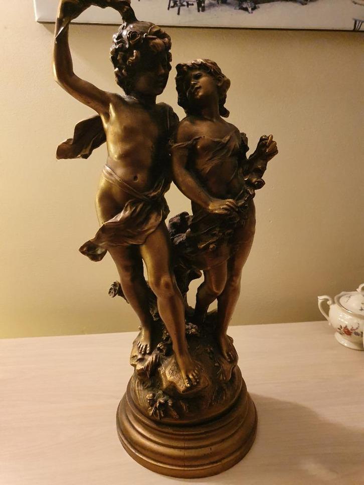 Brons gesigneerd Auguste Moreau, Antiek en Kunst, Antiek | Brons en Koper, Brons, Ophalen