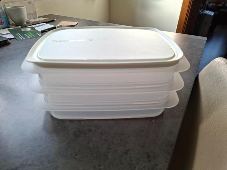 Tupperware: Bewaardozen voor charcuterie of kaas met deksel, Huis en Inrichting, Keuken | Tupperware, Zo goed als nieuw, Overige typen