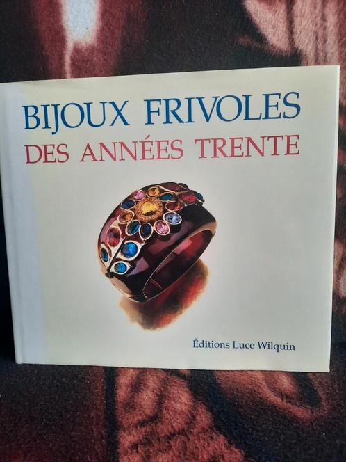 Bijoux frivoles des années trente - Juwelen jaren ´30, Boeken, Mode, Gelezen, Overige onderwerpen, Ophalen of Verzenden