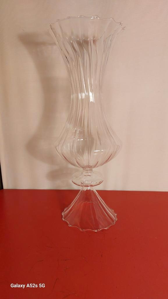 Magnifique vase de mariée vintage., Antiquités & Art, Antiquités | Verre & Cristal, Enlèvement ou Envoi