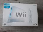 Wii console + 2 bakjes + nunchuck, Ophalen, Zo goed als nieuw