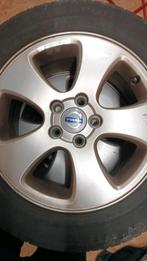 Ensemble de jantes Volvo 16 pouces avec pneu d'été Michelin, Autos : Pièces & Accessoires, Pneus & Jantes, 205 mm, Jante(s), Véhicule de tourisme