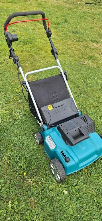 MAKITA verticuteermachine als nieuw. beschikbaar voor biedingen