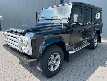 Land Rover Defender 110 TD4 7 pl. SVX 60 éme annif ETAT NEUF beschikbaar voor biedingen