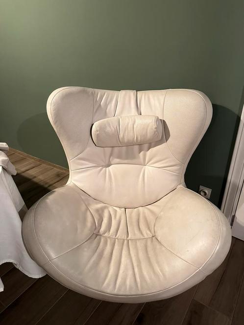 Natuzzi SOUND design lounge chair + ingebouwde speakers, Huis en Inrichting, Fauteuils, Zo goed als nieuw, Leer, Ophalen