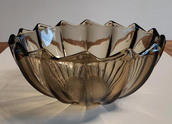 Art deco fruitschaal uit de fabriek Scailmont, Antiek en Kunst, Antiek | Schalen, Ophalen of Verzenden