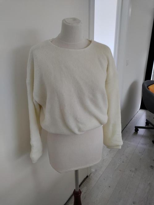Bruiloft sweater Medium (nieuw), Kleding | Dames, Truien en Vesten, Nieuw, Maat 38/40 (M), Wit, Ophalen of Verzenden