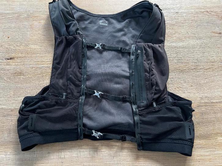 Sac-Gilet trail running (hydratation) - 5L, Sports & Fitness, Course, Jogging & Athlétisme, Utilisé, Autres types, Autres marques