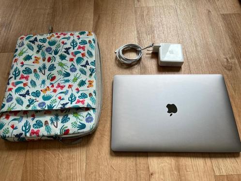 MacBook Pro15-inch, 2019, Computers en Software, Apple Macbooks, Gebruikt, MacBook, 15 inch, 2 tot 3 Ghz, 256 GB, 16 GB, Qwerty