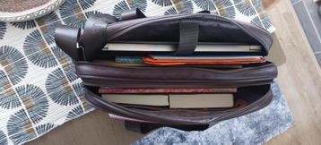 Tas voor laptop en documenten beschikbaar voor biedingen