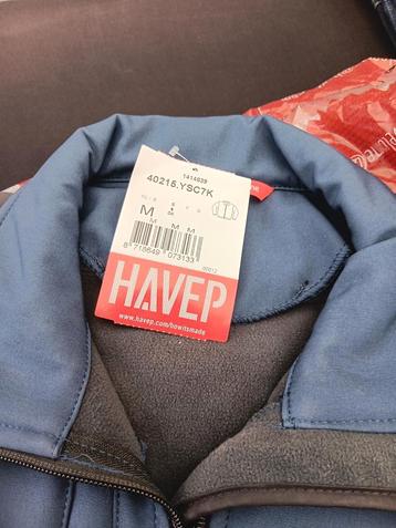 Jassen en truien  beschikbaar voor biedingen