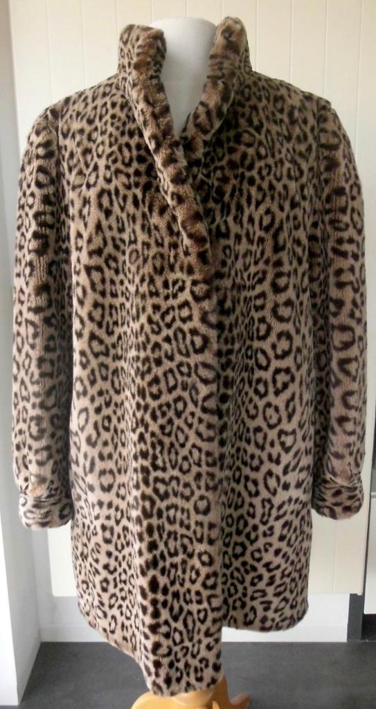 " DAVILLE LUCIEN " Très Beau Manteau  Taille : 40, Vêtements | Femmes, Vestes | Hiver, Comme neuf, Taille 38/40 (M), Autres couleurs