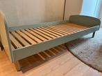 Kinderbed groen met 2 afneembare uitval beveiligingen, Ophalen, Gebruikt, 180 cm of meer, 85 tot 100 cm