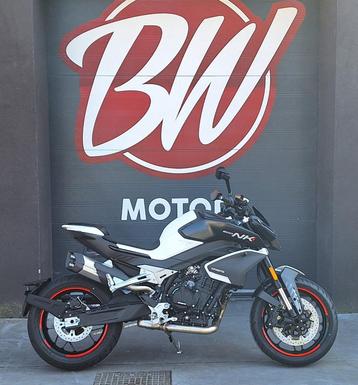 CFMOTO 800NK Sport Nebula White @ BW Motors Mechelen beschikbaar voor biedingen