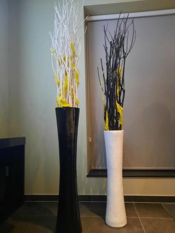 Vazen beschikbaar voor biedingen