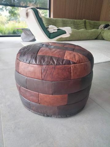 1970s vintage design patchwork poef beschikbaar voor biedingen