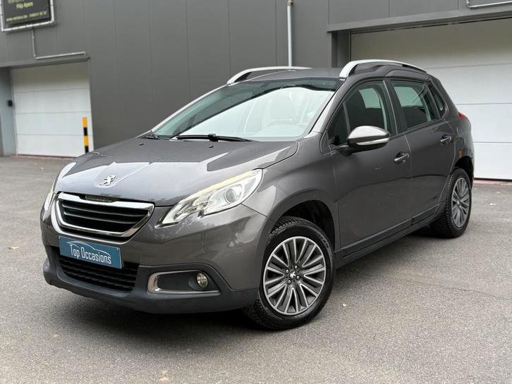 Peugeot 2008 1.2i Benzine 2014 Airco Navigatie Trekhaak, Auto's, Peugeot, Bedrijf, Te koop, ABS, Adaptieve lichten, Airbags, Airconditioning