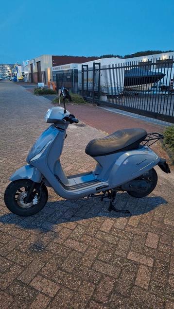 Dts scooter a klasse geen rijbewijs nodig  beschikbaar voor biedingen